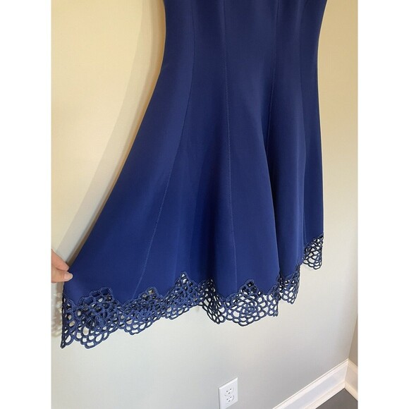 Elegant Blue Midi Dress - Picture 2 of 13